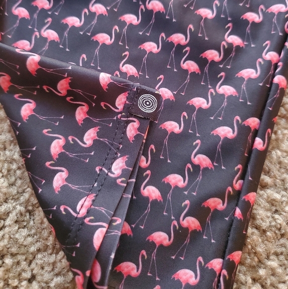 Onzie Flamingo Crops Size M/L - Picture 4 of 7